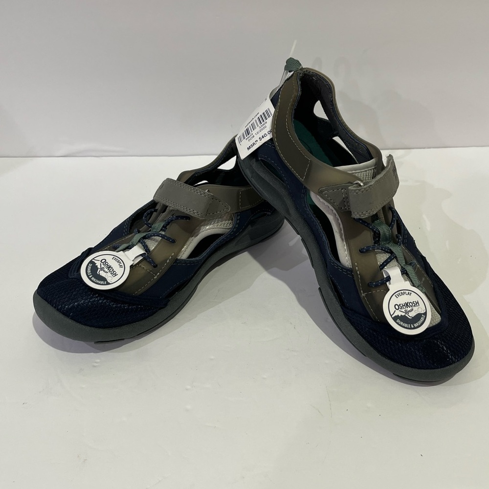 OshKosh B'gosh Navy and Olive Youth Outdoor Everplay Water Sandals 3 NWT